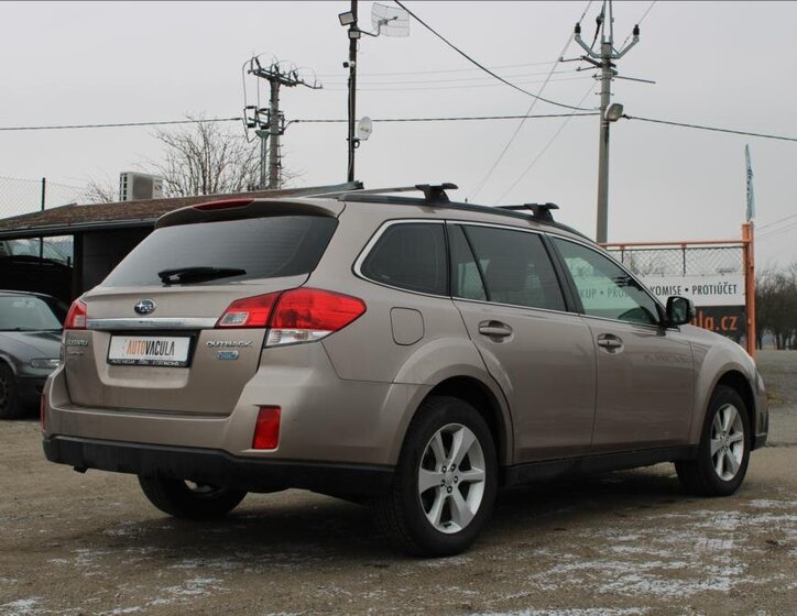 Subaru Outback Kombi 2,0 l 110 kw