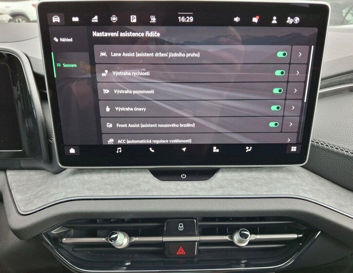 Škoda Kodiaq SUV / Terénní 1,5 l 150 kw