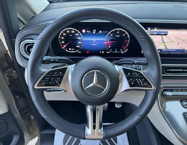 Mercedes-Benz Třídy V 8