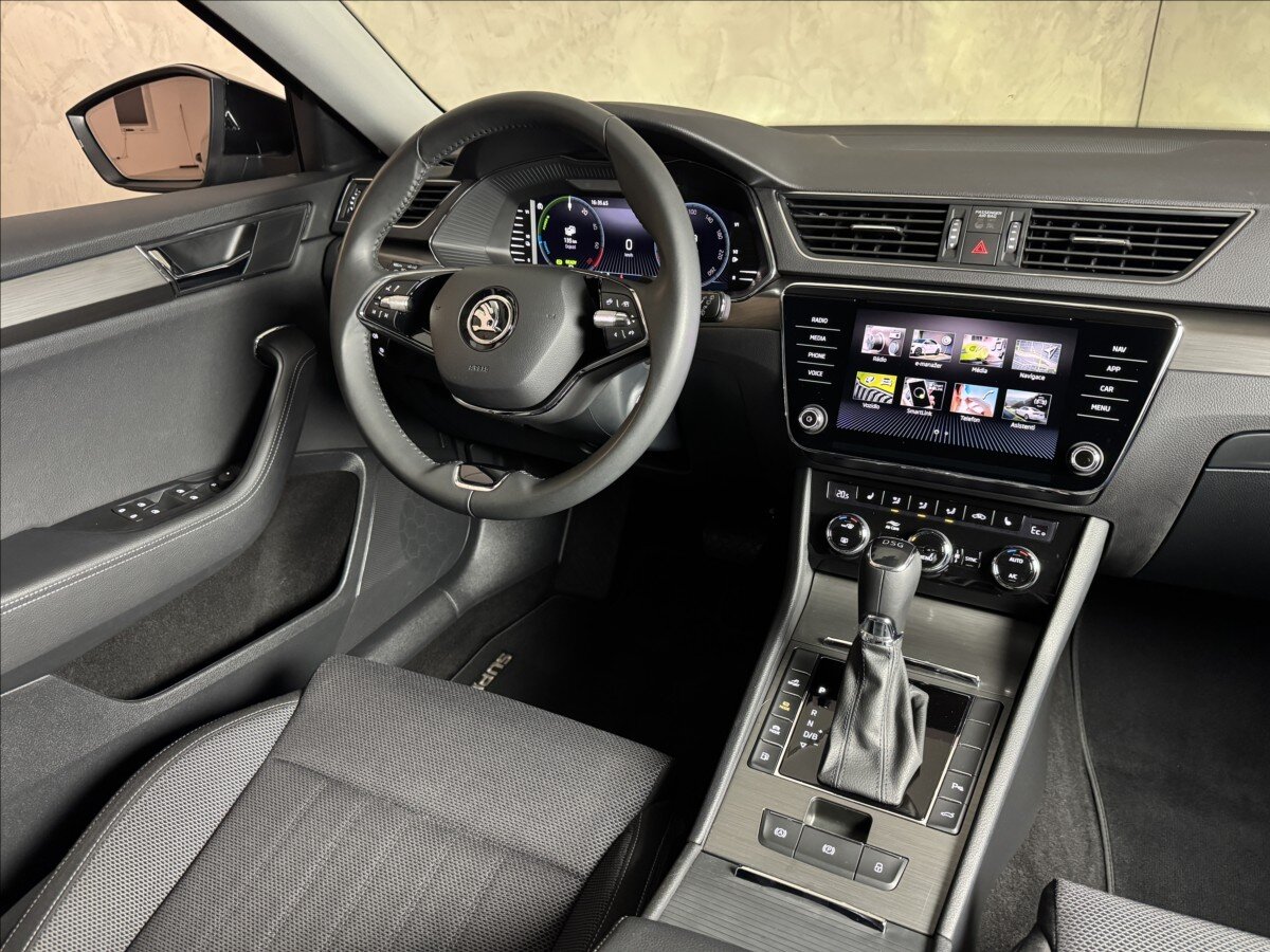 Škoda Superb Kombi 1,4 l 160 kw