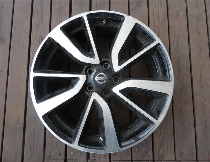 Nissan Qashqai SUV 1,2 l 85 kw