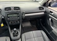 Volkswagen Golf Kombi 1,6 l 77 kw