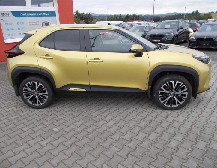 Toyota Yaris Cross 10