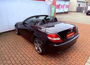 Mercedes-Benz SLK 10