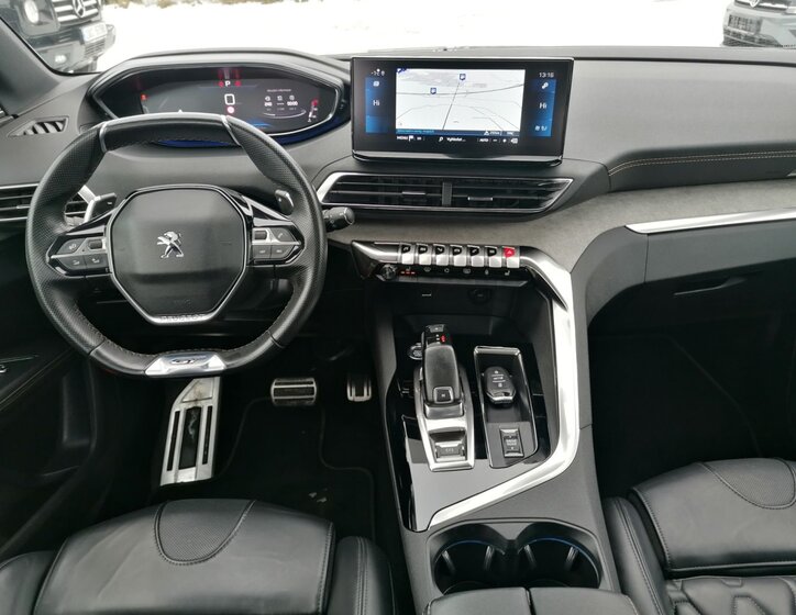 Peugeot 5008 9