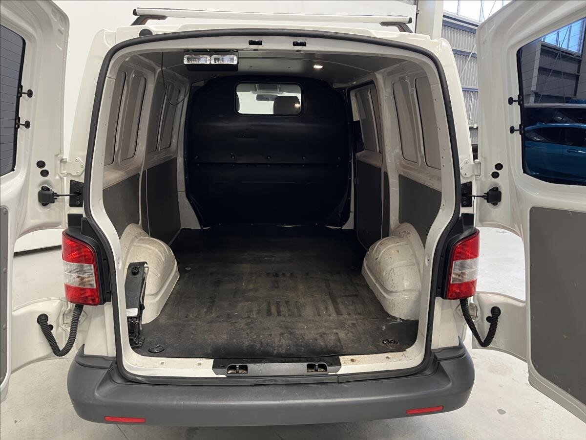 Volkswagen Transporter Skříň 2,0 l 75 kw