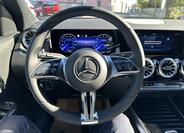 Mercedes-Benz EQA 10