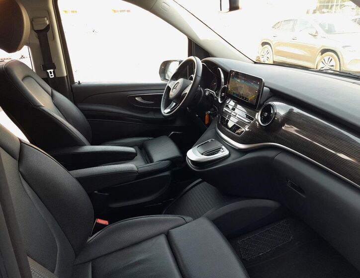 Mercedes-Benz Třídy V 12