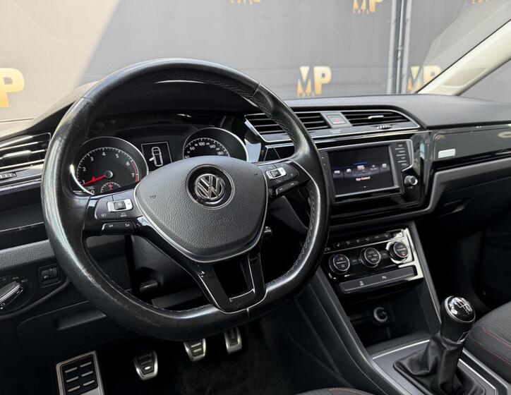 Volkswagen Touran 21