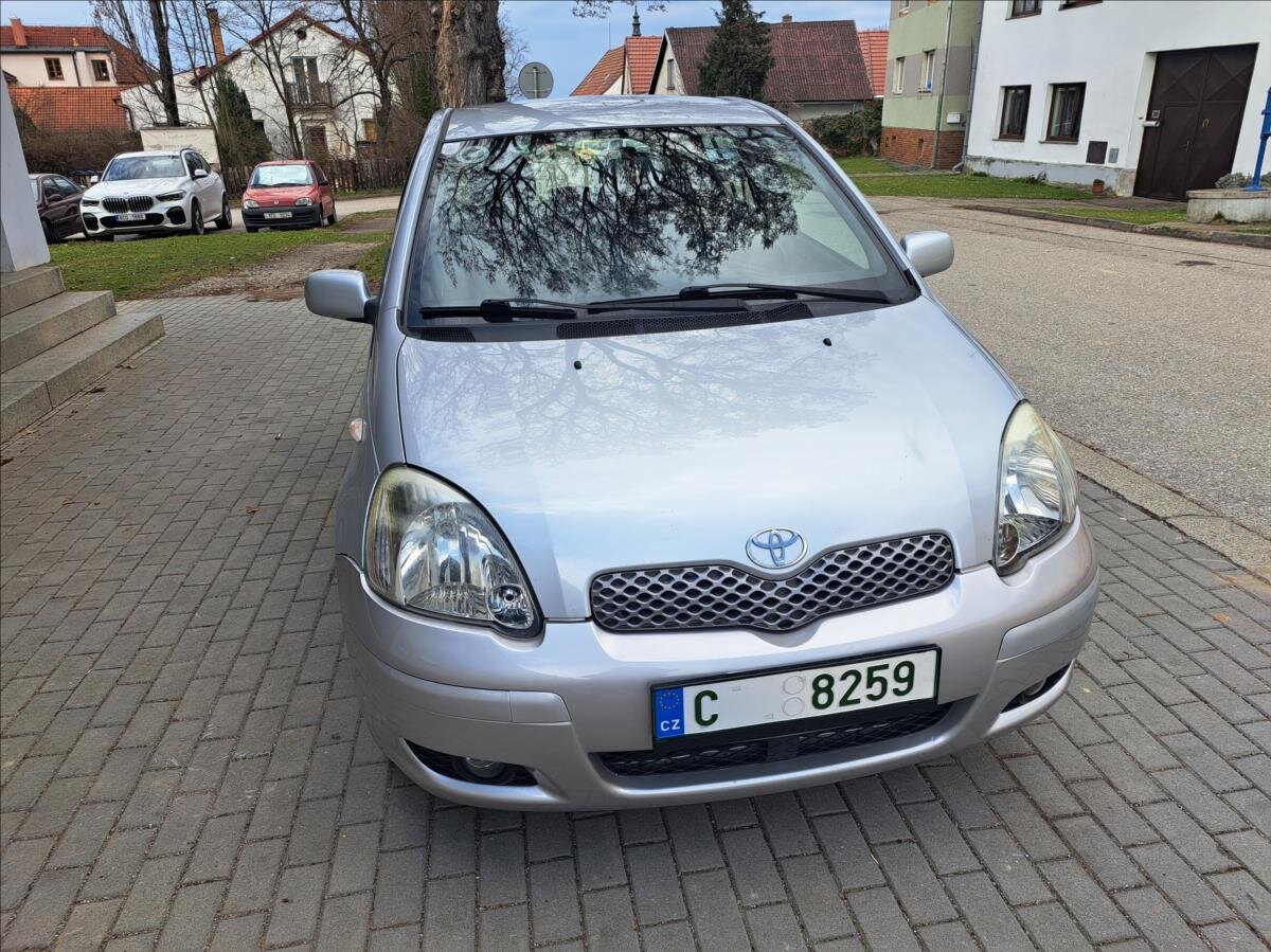 Toyota Yaris Hatchback 1,4 l 55 kw