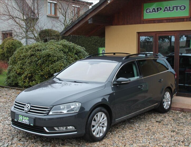 Volkswagen Passat Kombi 1,6 l 77 kw