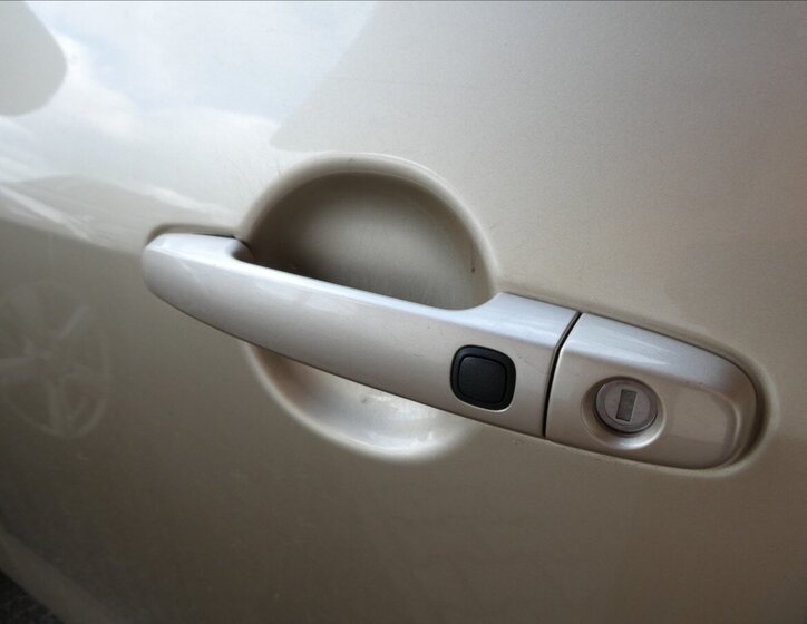 Toyota RAV4 SUV / Terénní 2,2 l 110 kw