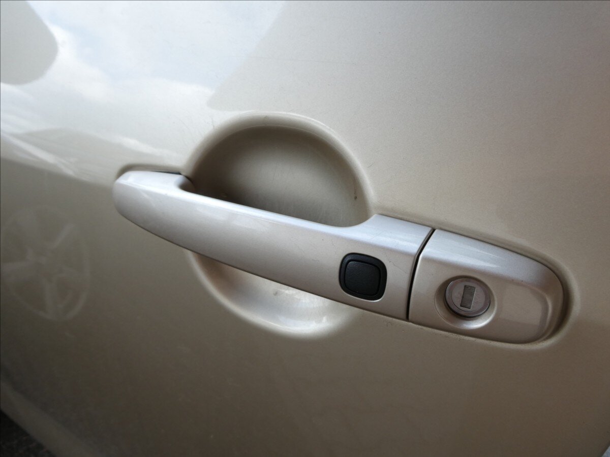 Toyota RAV4 SUV / Terénní 2,2 l 110 kw