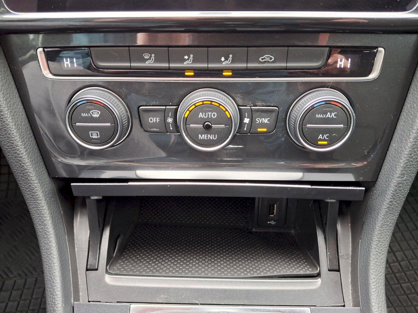 Volkswagen Golf Hatchback 1,5 l 96 kw