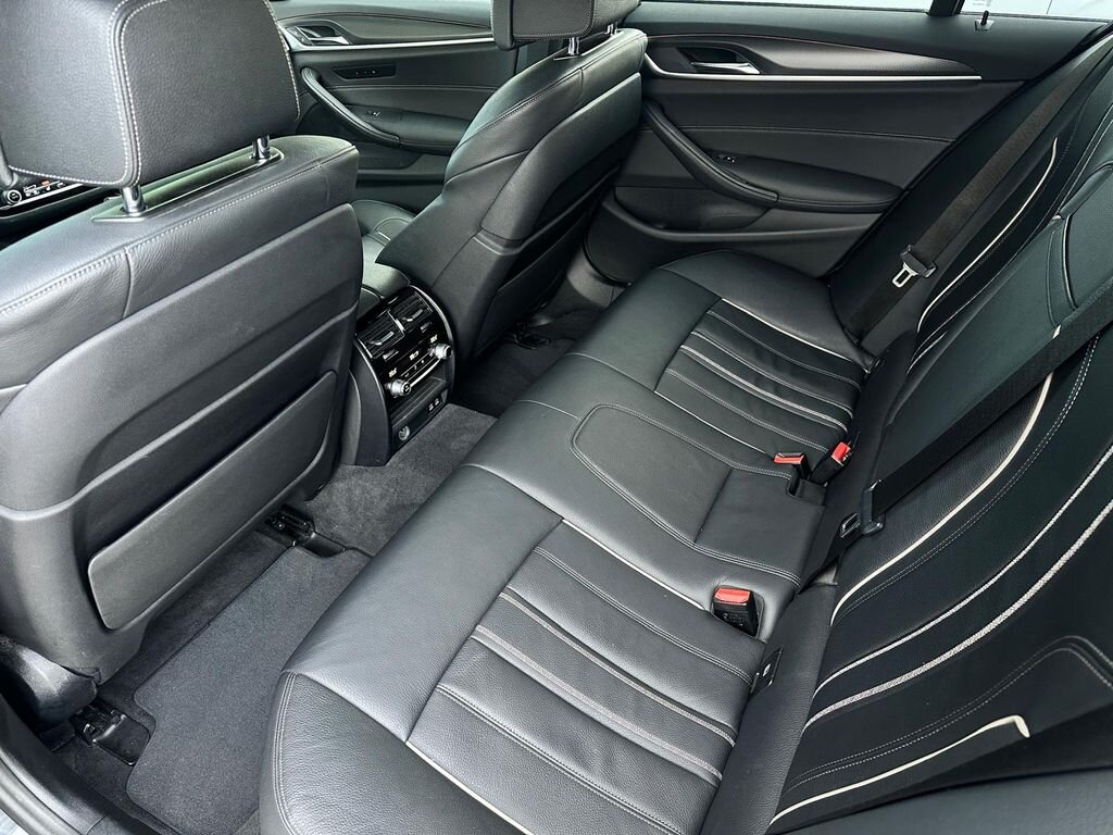 BMW Řada 5 Kombi 3,0 l 245 kw