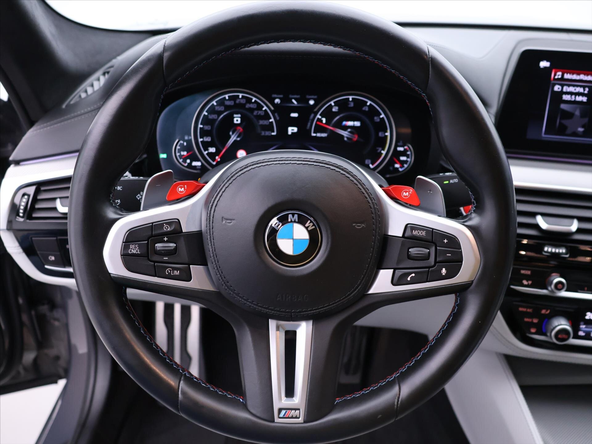 BMW M5 Sedan / Limuzína 4,4 l 441 kw