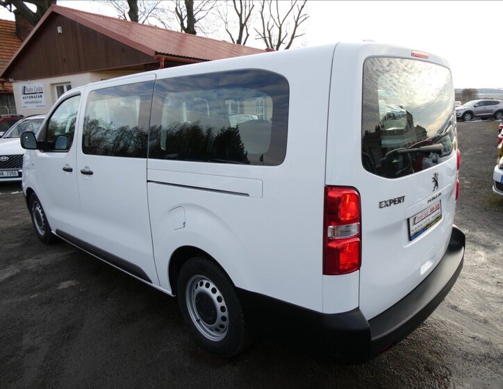 Peugeot Expert Kombi 1,5 l 88 kw