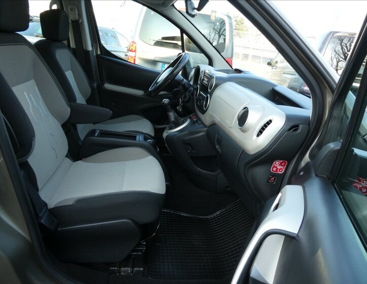 Peugeot Partner Tepee MPV 1,6 l 88 kw