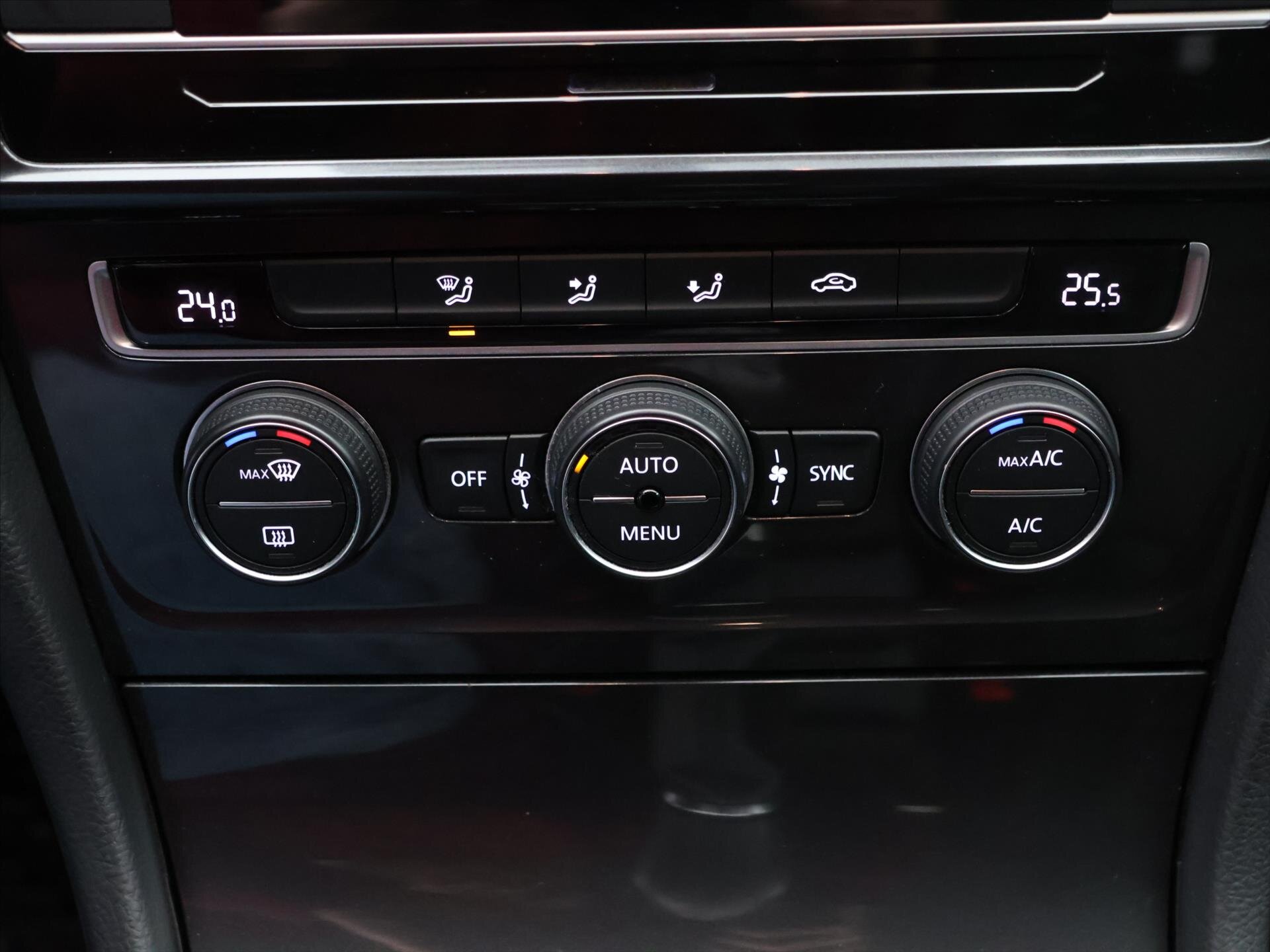 Volkswagen Golf Kombi 999,0 85 kw