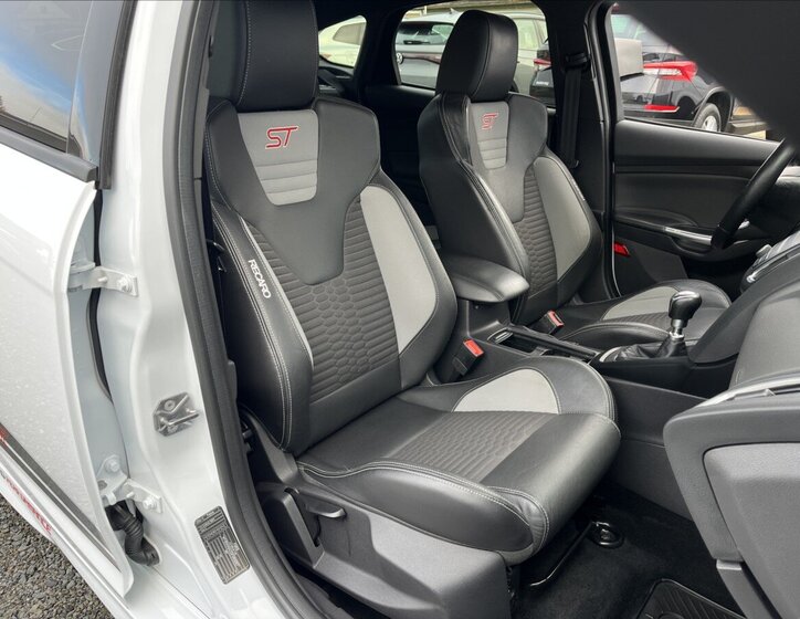 Ford Focus Hatchback 2,0 l 184 kw