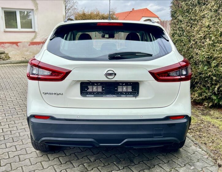 Nissan Qashqai SUV / Terénní 1,5 l 85 kw