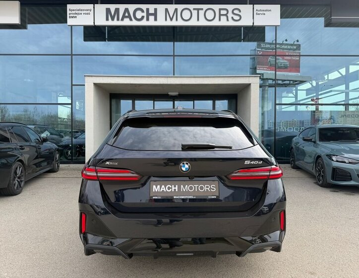 BMW Řada 5 Kombi 3,0 l 210 kw