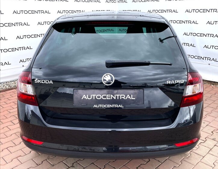 Škoda Rapid Hatchback 999,0 70 kw