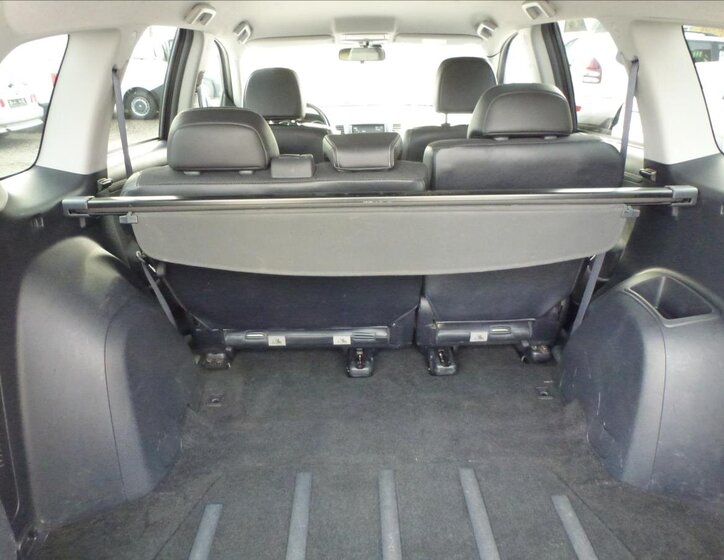 Mitsubishi Outlander Kombi 2,3 l 130 kw