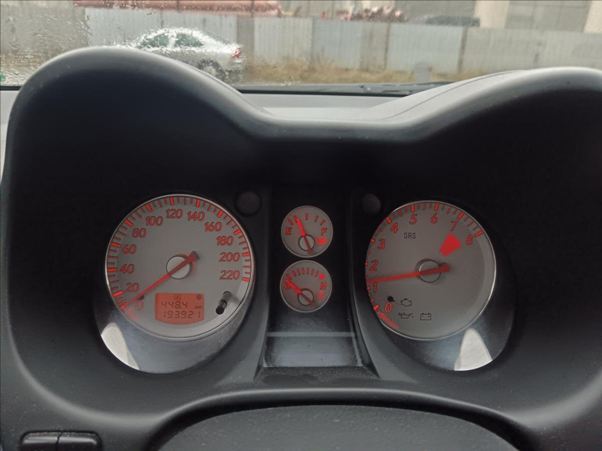 Mitsubishi Outlander Kombi 2,0 l 100 kw