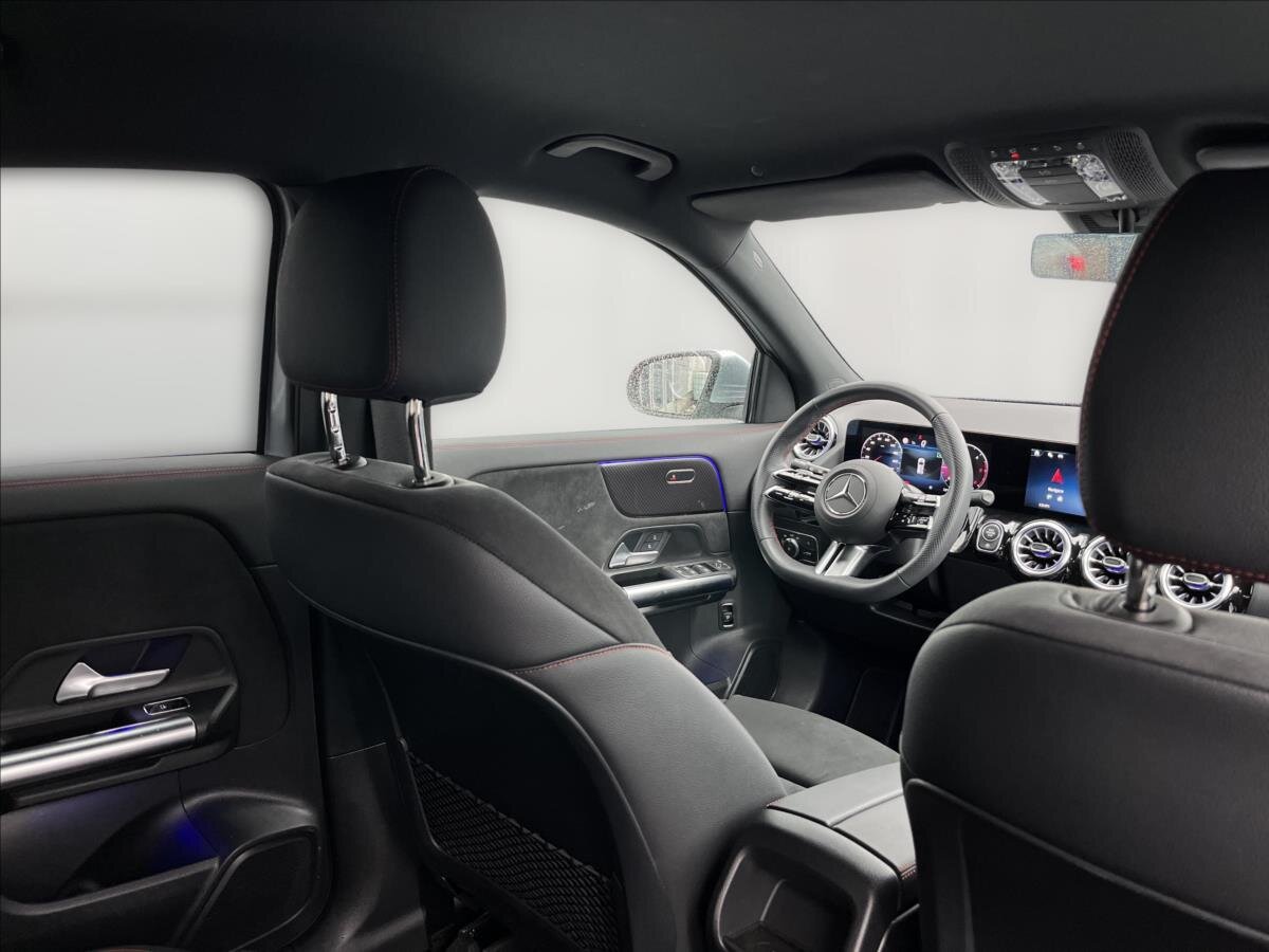 Mercedes-Benz GLA SUV / Terénní 2,0 l 110 kw