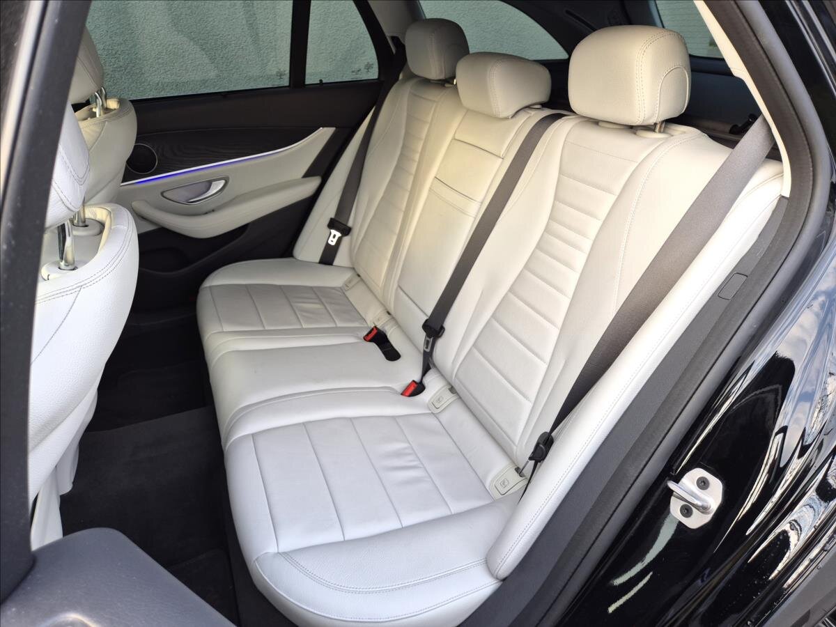 Mercedes-Benz Třídy E Kombi 2,9 l 243 kw