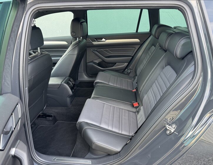 Volkswagen Passat Kombi 1,5 l 110 kw