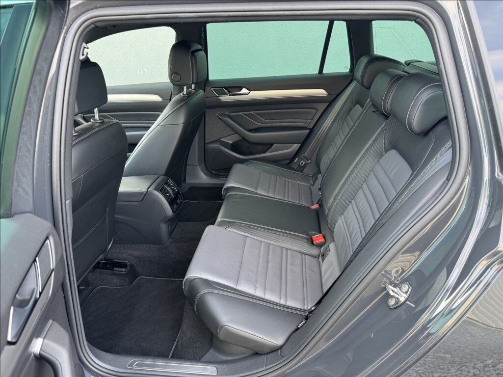 Volkswagen Passat Kombi 1,5 l 110 kw