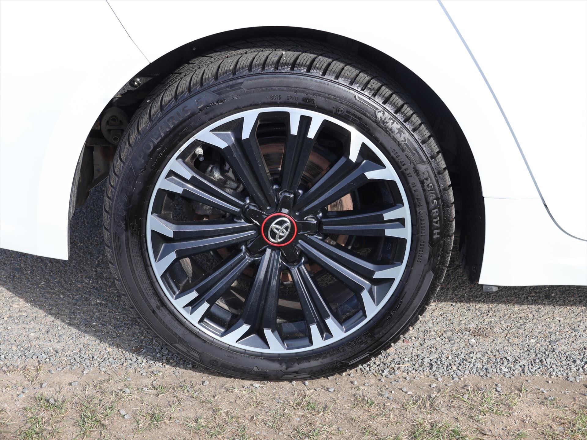 Toyota Corolla Sedan / Limuzína 1,8 l 72 kw