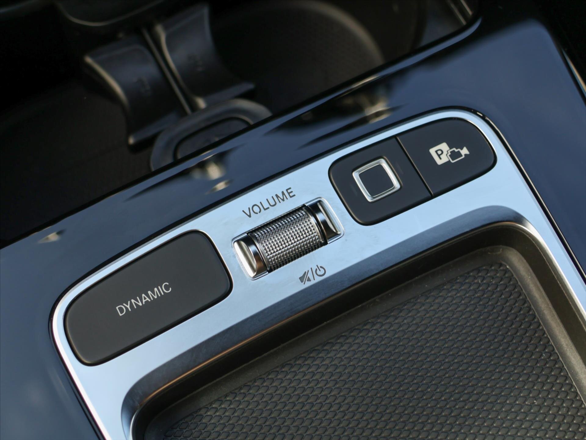 Mercedes-Benz CLA Kupé 1,3 l 120 kw