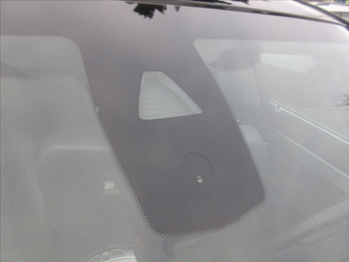 BMW Řada 7 Sedan 3,0 l 190 kw