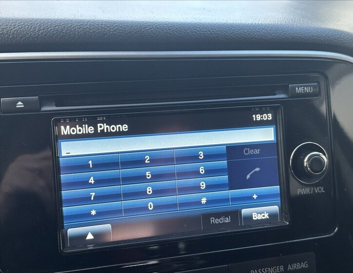 Mitsubishi Outlander SUV / Terénní 2,3 l 110 kw