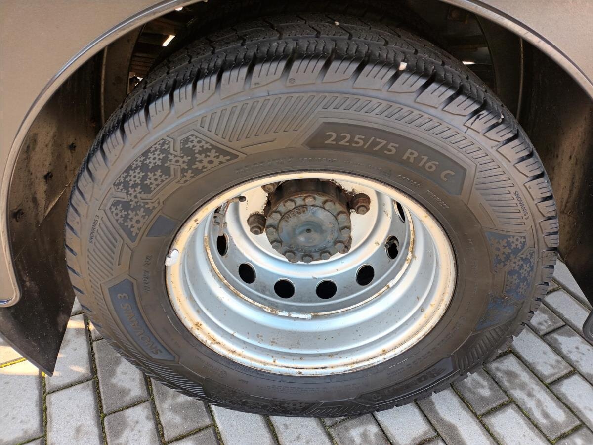 Iveco Daily Skříň 3,0 l 132 kw