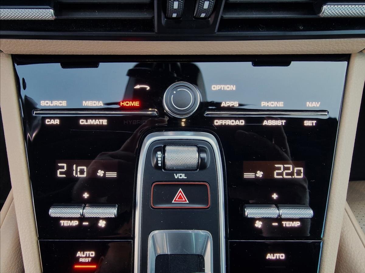 Porsche Cayenne SUV 3,0 l 250 kw