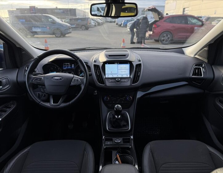 Ford Kuga SUV / Terénní 2,0 l 110 kw