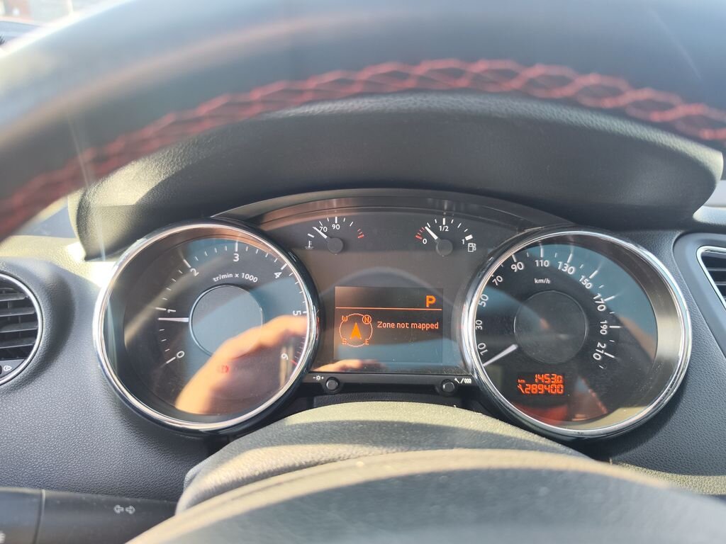 Peugeot 5008 MPV 2,0 l 120 kw