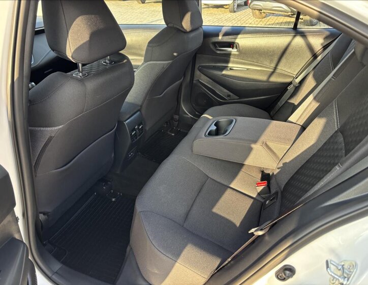 Toyota Corolla Sedan 1,5 l 92 kw