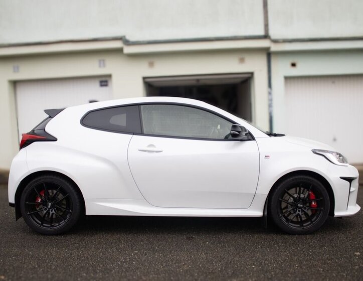 Toyota Yaris Hatchback 1,6 l 192 kw