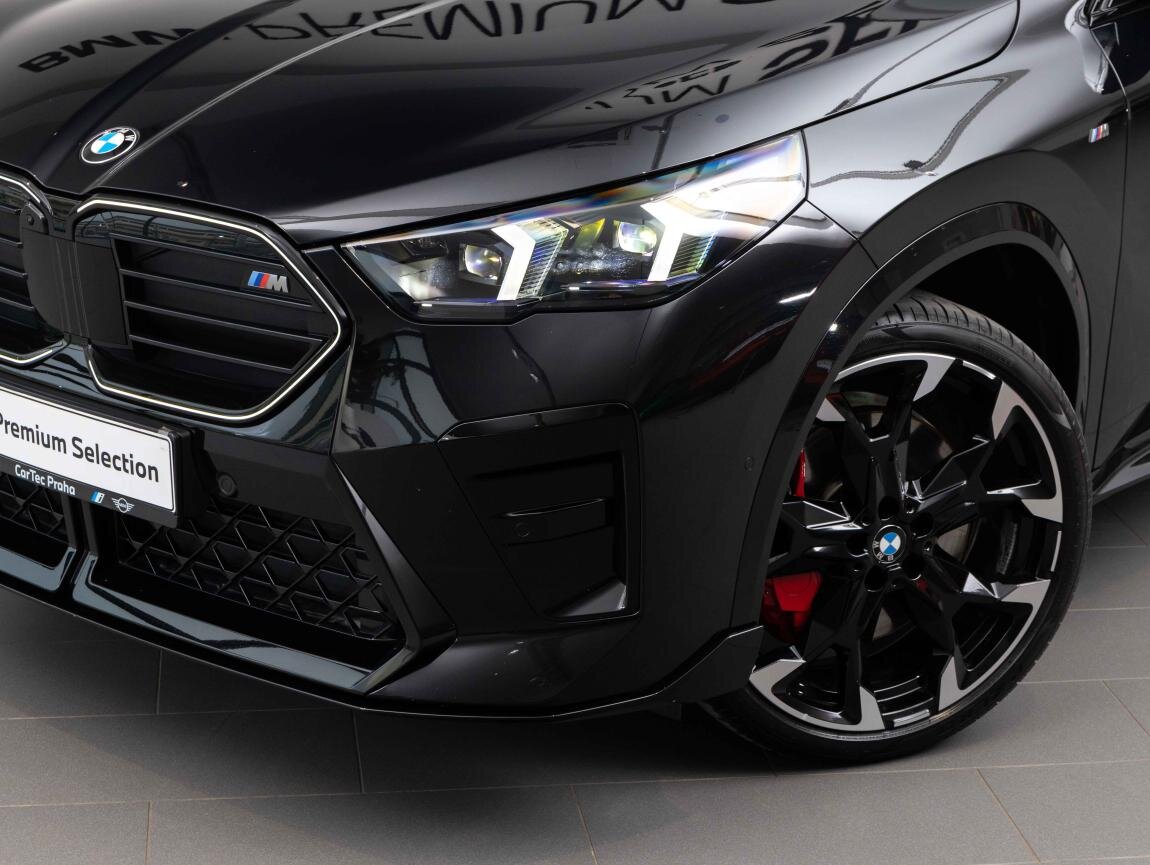 BMW X2 SUV 2,0 l 221 kw