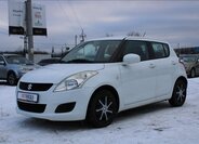 Suzuki Swift 1