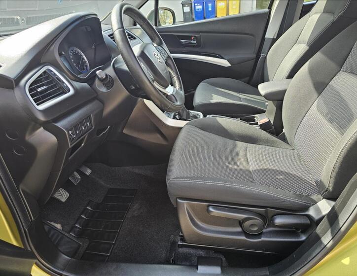 Suzuki SX4 S-Cross 9
