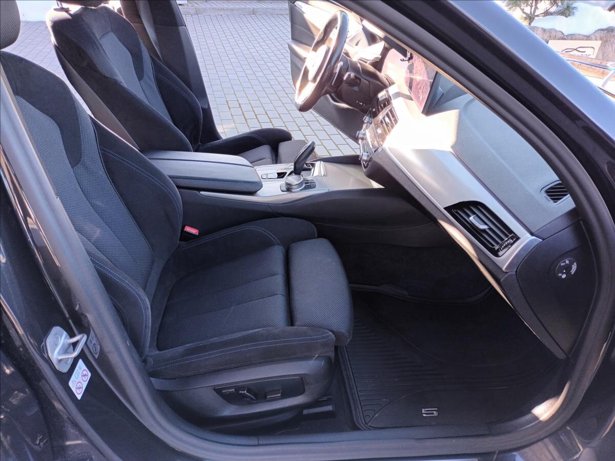 BMW Řada 5 Kombi 2,0 l 140 kw