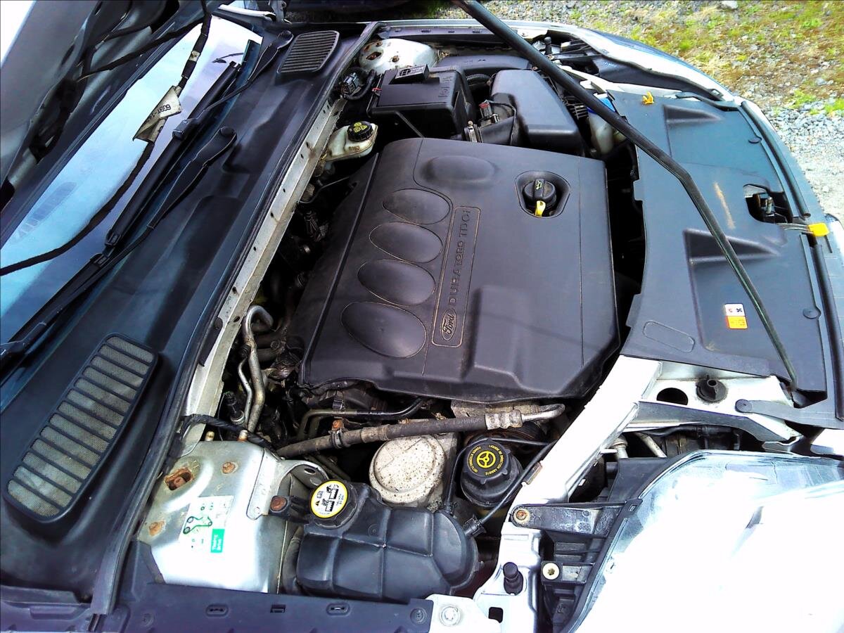 Ford Mondeo Kombi 2,0 l 103 kw