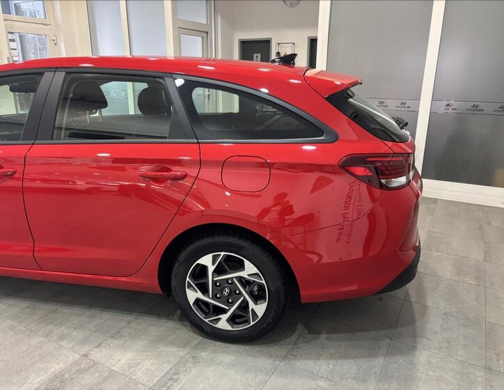Hyundai i30 Kombi 1,5 l 70 kw