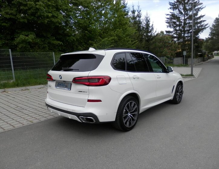 BMW X5 9